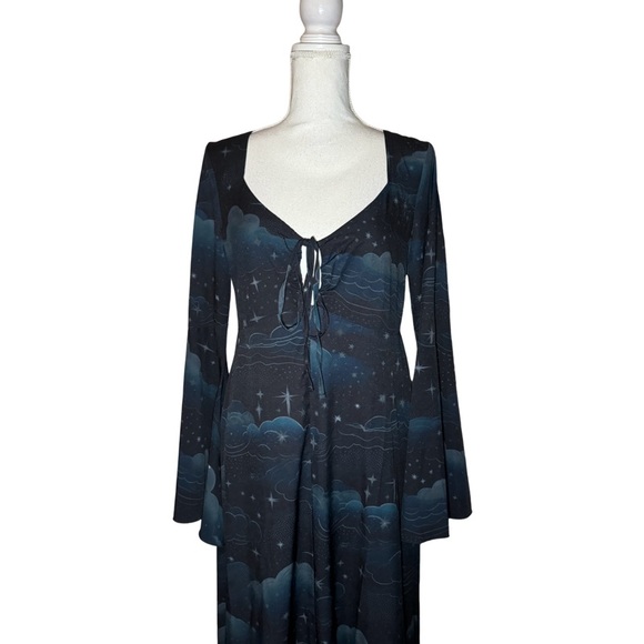 DREAMANICON MAXI DRESS KILLSTAR - SIZE XL - Picture 6 of 11